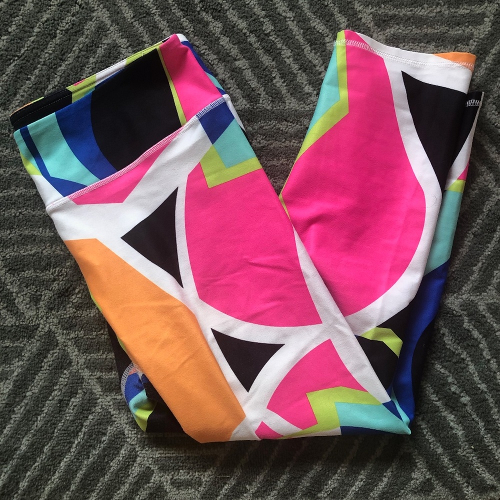 Fabletics Winn PowerHold Popscicle Crops Size Med